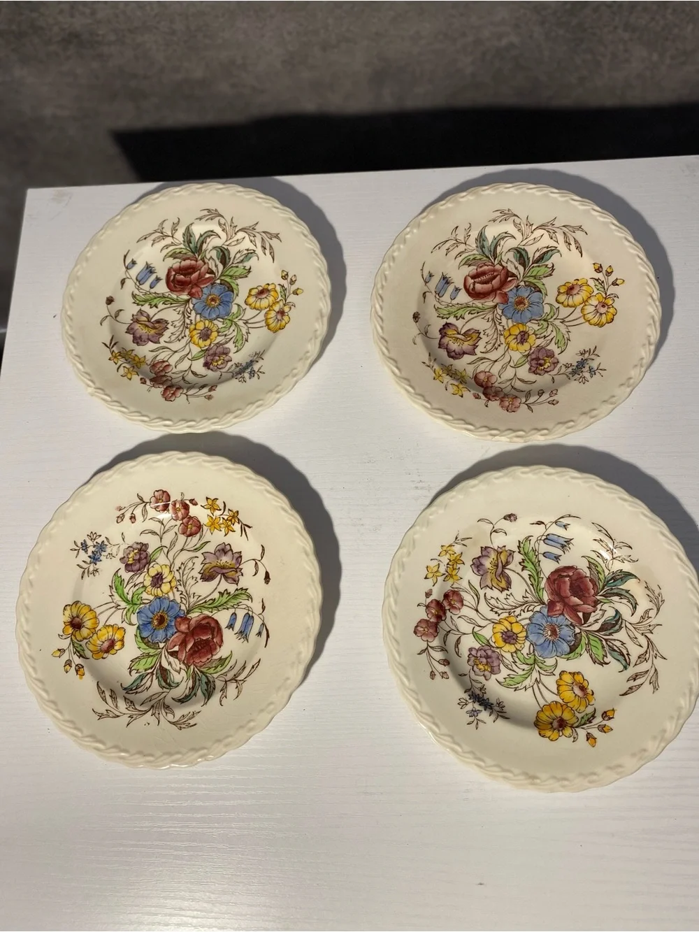 Vintage Vernon Kilns May Flower Bread Dessert Plates 6.5